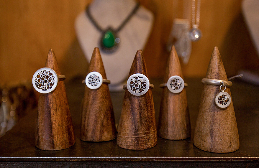 Santa Fe Jeweler Finds Perfect Space in Adobe 19th Century Stable