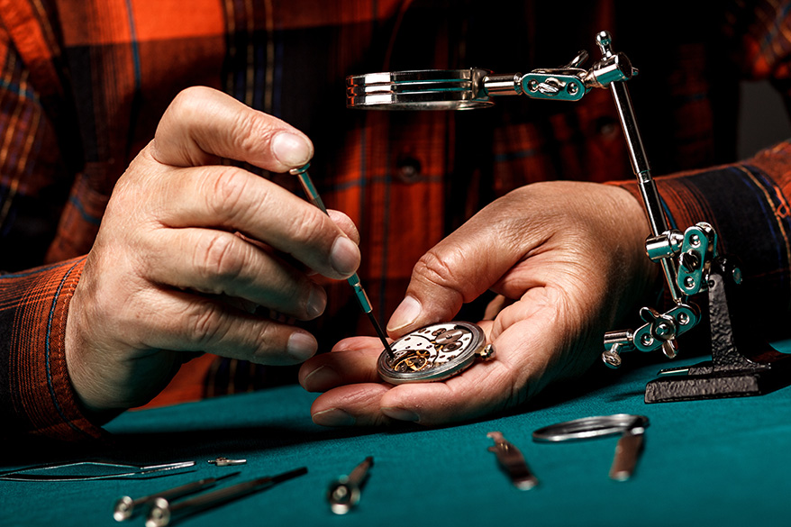 This Foolproof Trick Will Help You Close More Watch Repairs at Full Price