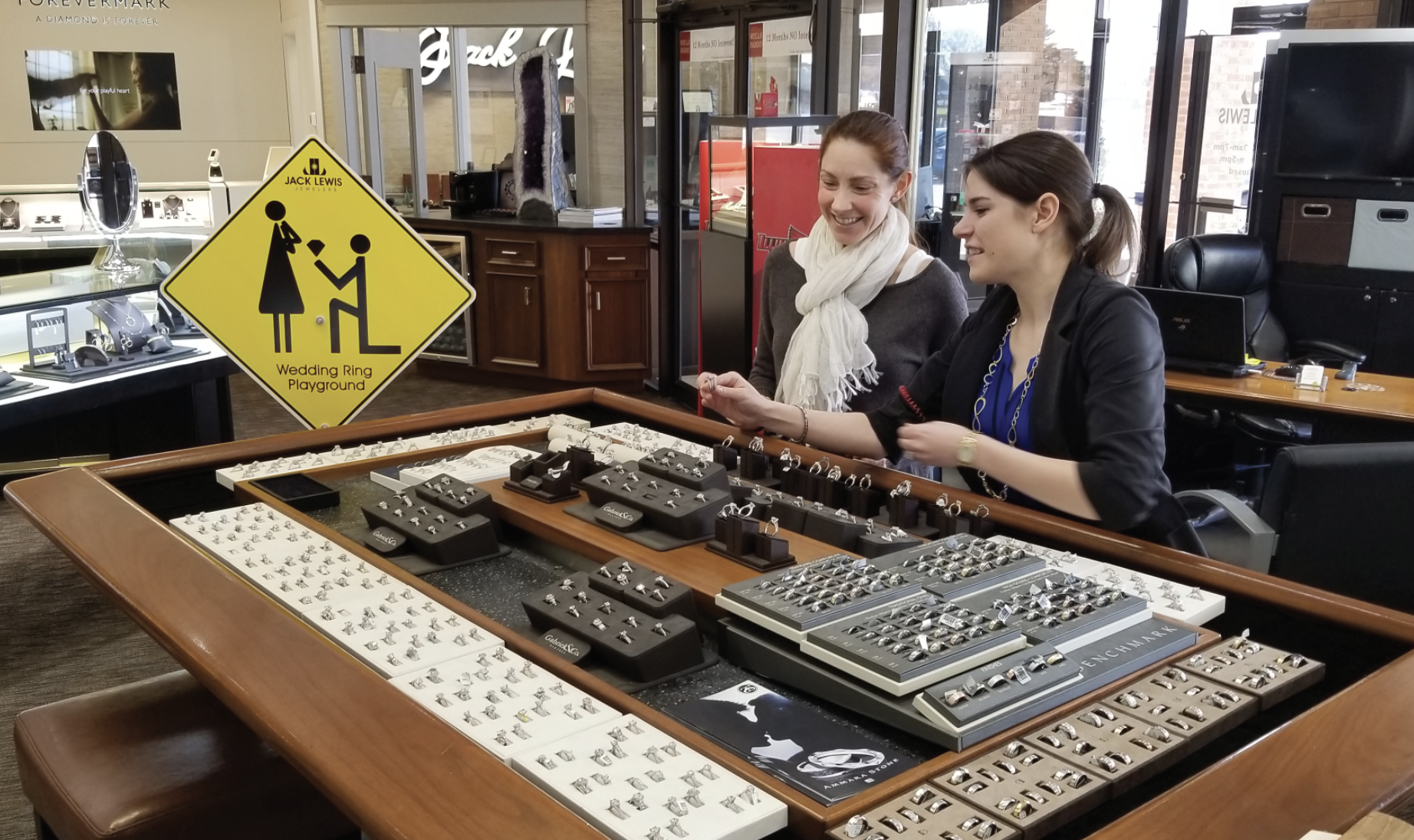20 Ways To Deliver Jaw-Dropping Customer Service in Your Jewelry Store