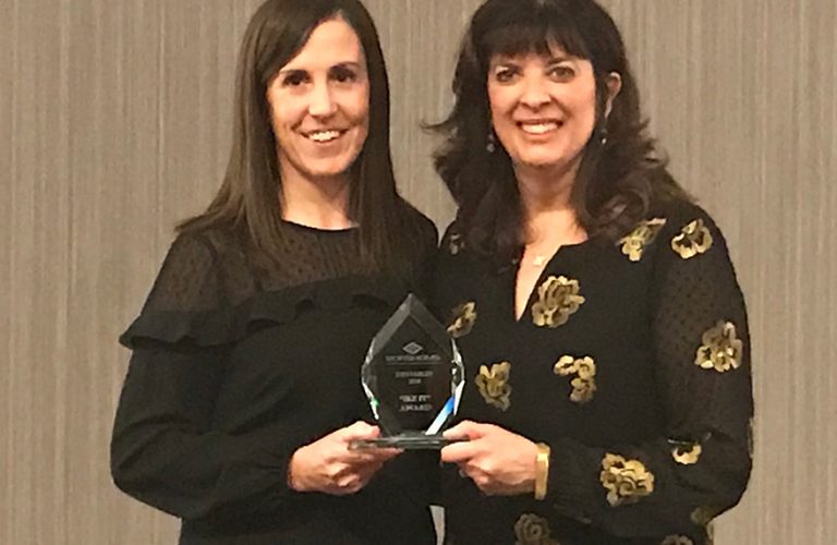 Jodi Farley Awarded Borsheims’ Ike It Award