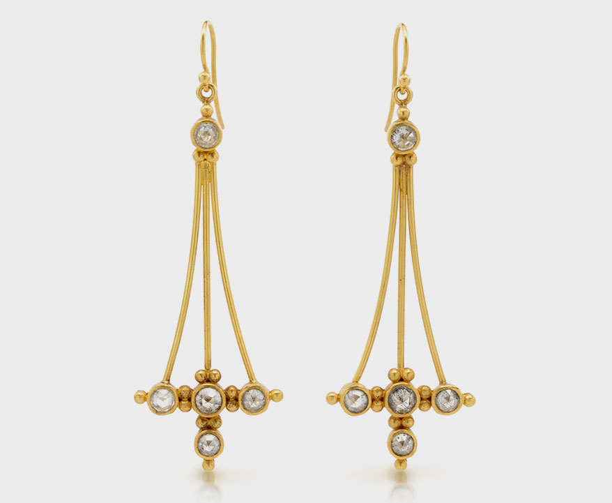 From Multiple Piercings to Statement Pieces, Here Are The Latest Earring Styles