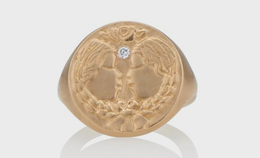 Vegas Must-Haves #5: Signet Rings Are a Sign of the Times