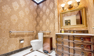These Jewelry Stores Extend the Design Concept Into the Restroom