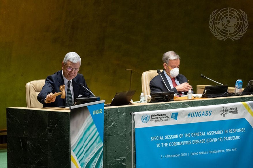 Volkan Bozkır (left), President of the United Nations General Assembly