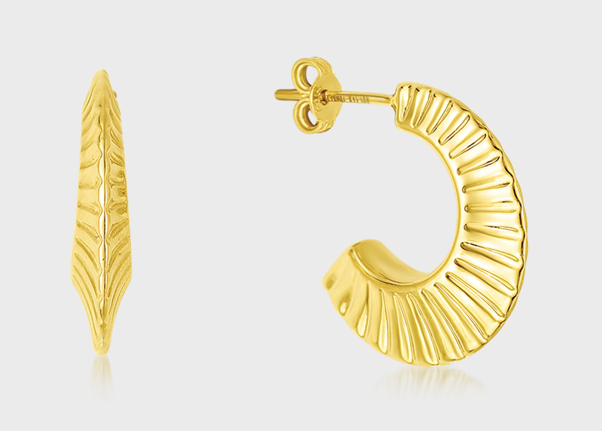 Royal Chain  14K gold earrings.