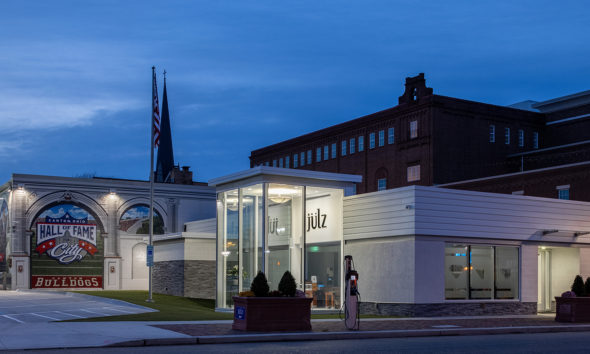 Glass Cube Elevates Architecture of Ohio Jewelry Store