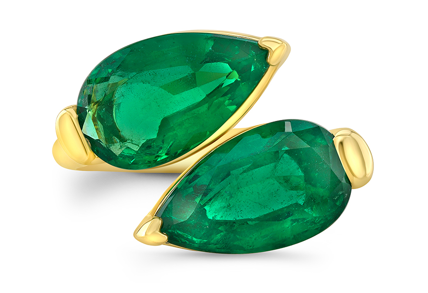 Bypass ring in 18K yellow gold with emeralds