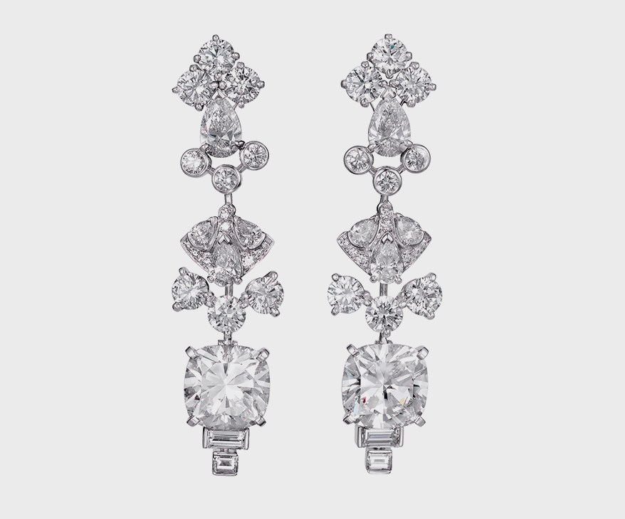 Cartier High Jewelry linear drop diamond earrings (only one worn)