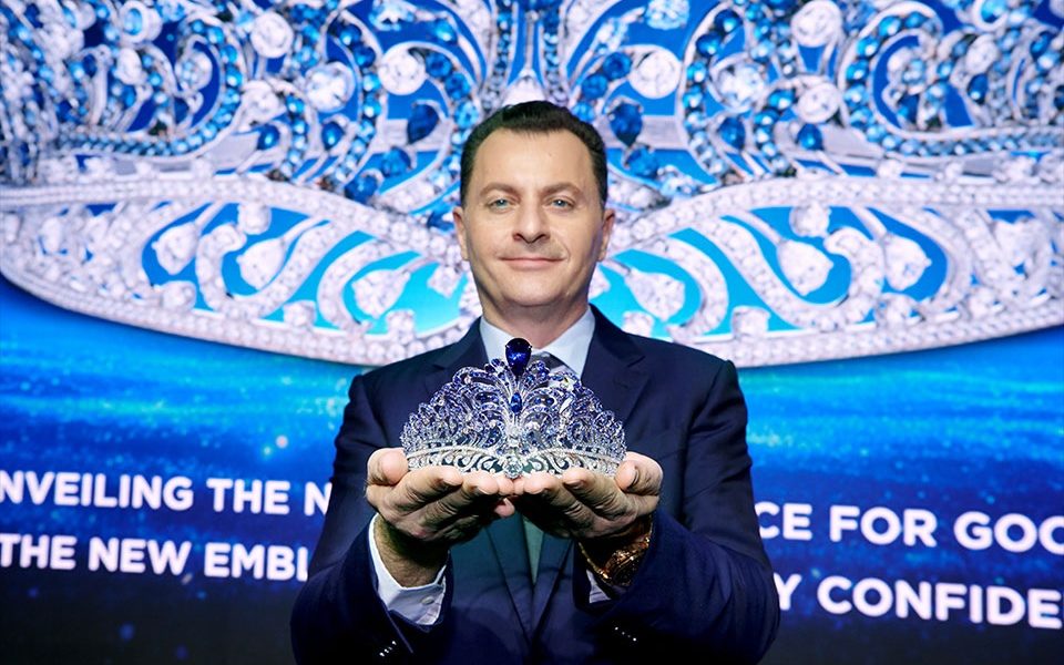Mouawad Unveils $5.75M Miss Universe Crown Encrusted with Sapphires and Diamonds

 | Techy Canine