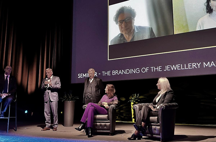 Kenneth Scarratt (second from left) and World Jewellery Confederation President Gaetano Cavalieri (third from left) announcing the plan to launch the CIBJO Academy, before the start of a CIBJO-organised seminar at the VICENZAORO show in Vicenza, Italy, on January 22, 2023.
