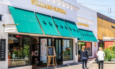 August 20, 2019 Palo Alto / CA / USA - Willams-Sonoma store entrance; Williams-Sonoma, Inc., is an American retail company that sells kitchenware and home furnishings.