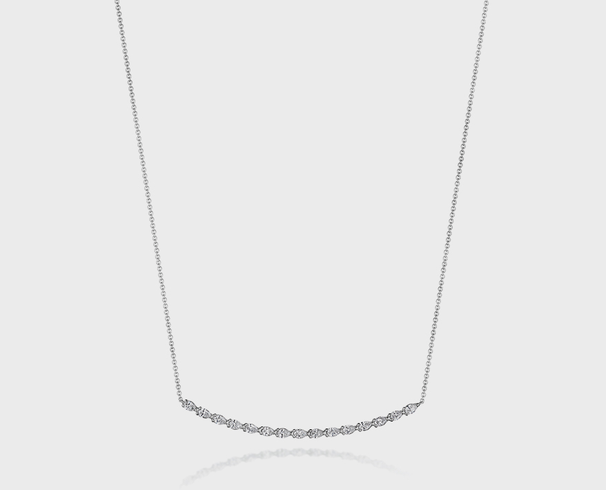 19K white gold necklace with diamonds