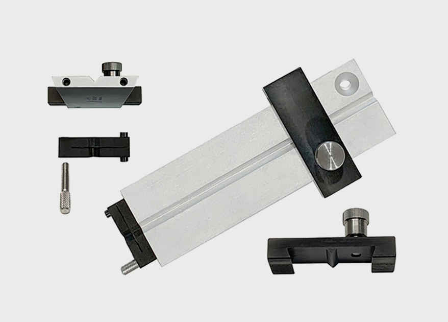 A Razor by Chris Ploof, a Dreamy Hair Pin by Lela Sophia, and More Gear for Jewelry Pros