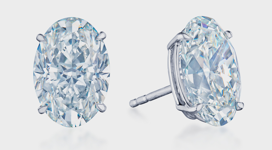 Fred Leighton and Kwiat Jewelry Help Define Julianne Moore’s Character in Netflix’s <em>Sirens</em>