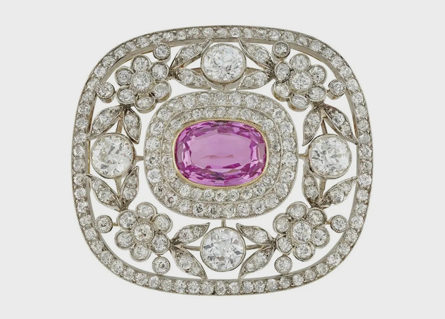 Michelle Dockery and Other Principal Characters Shine in Period Jewels in <em>Downton Abbey: The Grand Finale</em>