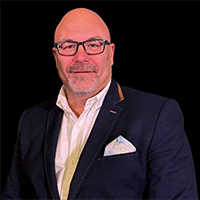 Chau Lui and Eric Senftleben voted in as Co-Chairs of the Canadian Jewellers Association Board of Directors