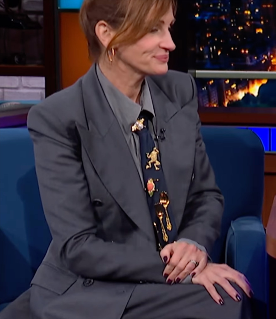Julia Roberts Brought Back the Pant Suit And Brooches While Promoting “After The Hunt”
