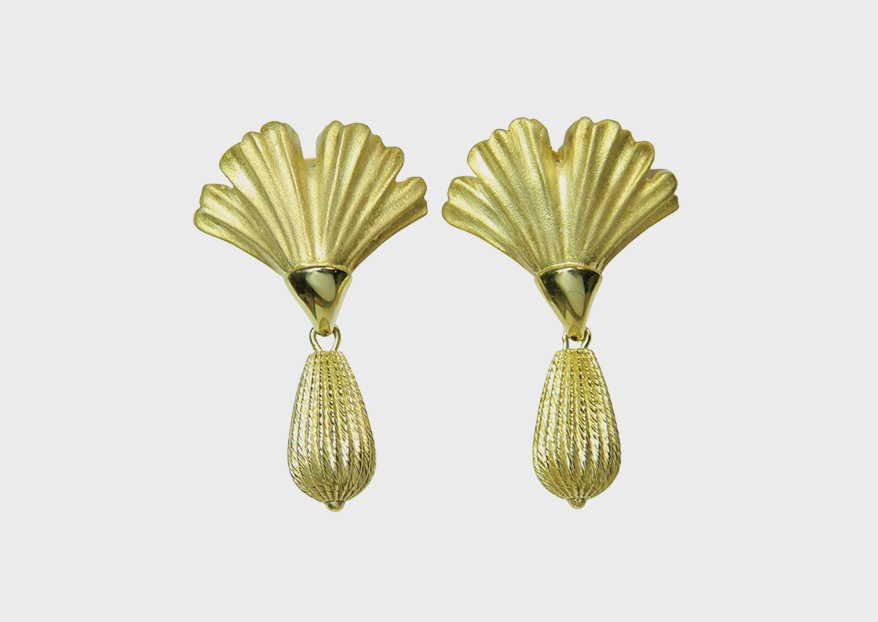 14 Gold Jewelry Designs From Retro Glam to Forever Chic