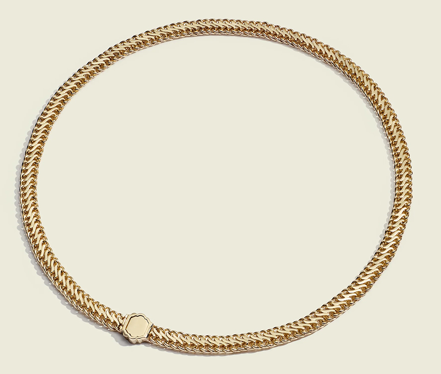 Camille Morrone Sports the Perfect Yellow Gold And Diamond Chain