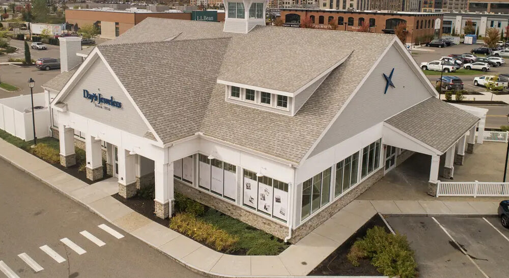 Day’s Jewelers Opens Ninth Location at New Hampshire Shopping Destination