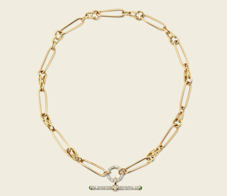 Camille Morrone Sports the Perfect Yellow Gold And Diamond Chain