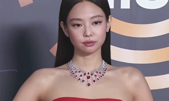 Judge the Jewels: Jennie&rsquo;s $4.7 Million Antoine Necklace Glows With 60 Carats of Burmese Rubies