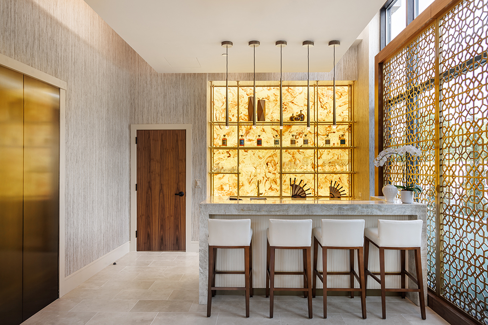 5 Jewelers Winning Over Customers With In-Store Bars