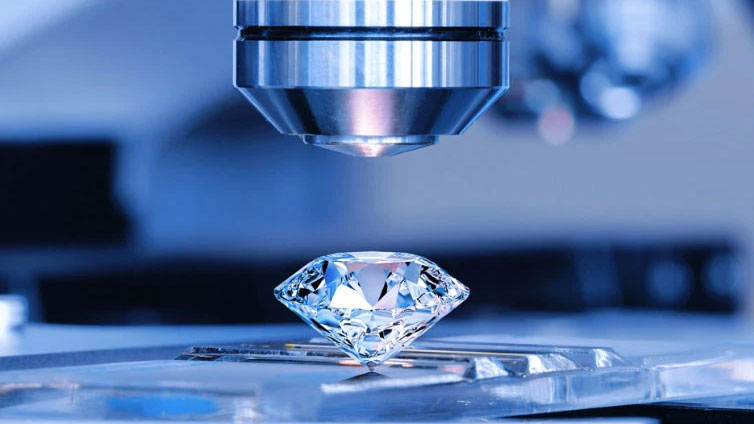 Wholesale Lab-Grown Diamond Prices Down 14% in Q1 2026