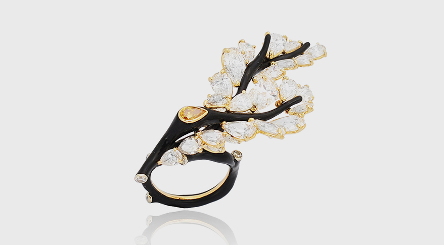 Zendaya Wears Stunning Cindy Chao Diamonds at the 2026 Oscars &mdash; But All Eyes Were on Her Ring Finger