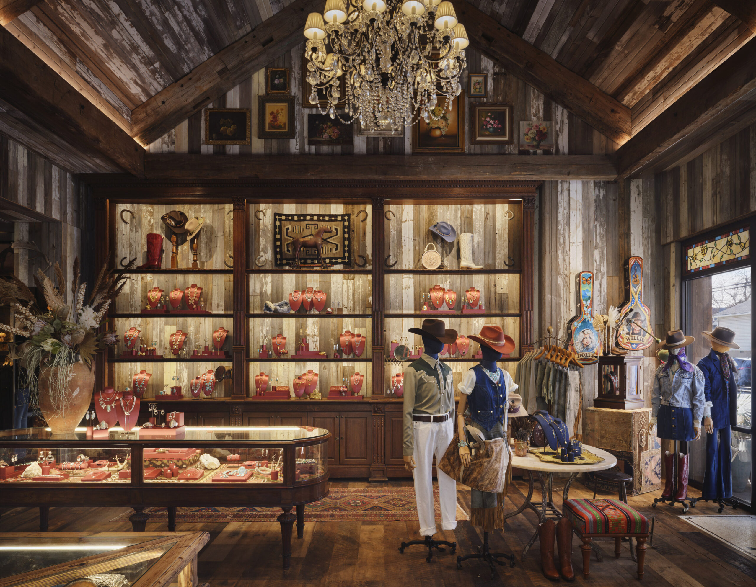 Yellow Rose by Kendra Scott Opens First Flagship Outside Texas